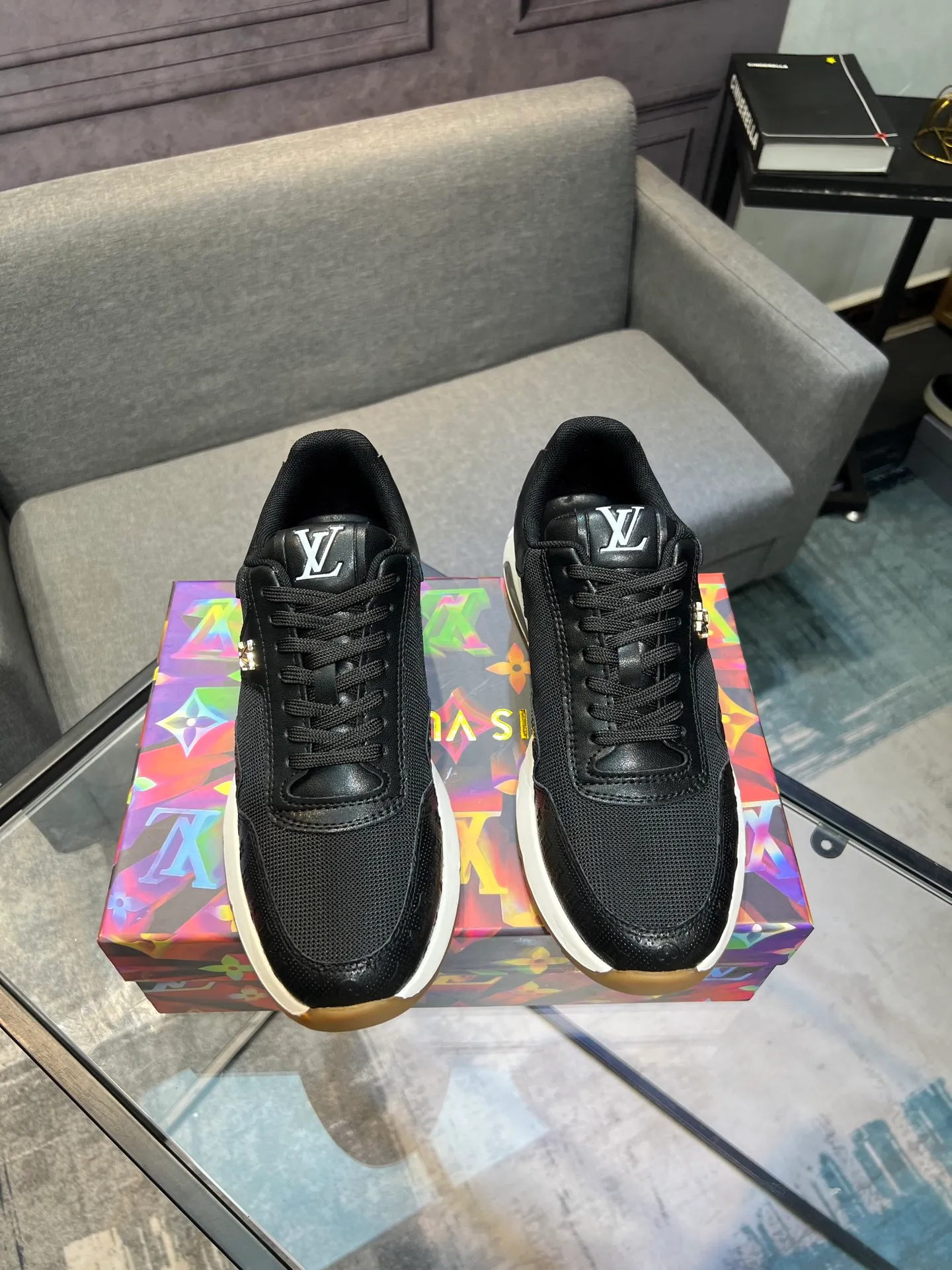 Men's shoes 💰460 "LV" The latest men's casual shoes, genuine leather lining, rubber wear-resistant outsole, fine lines and beautiful strips, not too much decoration, European and American style, comfortable and high-grade, optional, size number: 38 to 44 45 can be customized